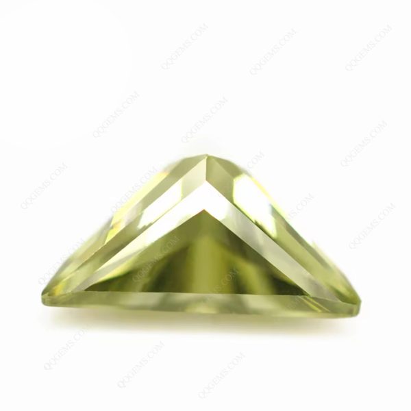 Triangle Machine Cut Cubic Zirconia Loose Gemstones Synthetic Triangle Shape CZ Zircon Stones  - Image 2