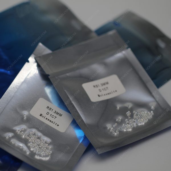 Melee Moissanite Diamonds Round Brilliant Cut 8 Hearts 8 Arrows D-VVS - Image 6