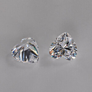 Manufacturers Supply Wholesale Price 9A High Quality Heart White D Color Synthetic Zirconia Diamond Gemstone for Jewelry